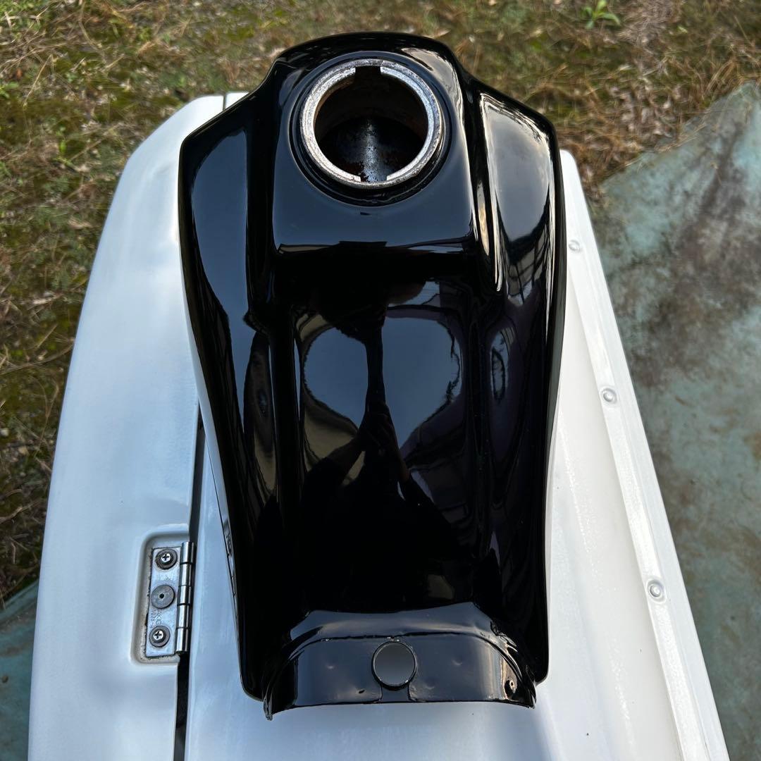 TW200ガソリンタンク　カラー:黒