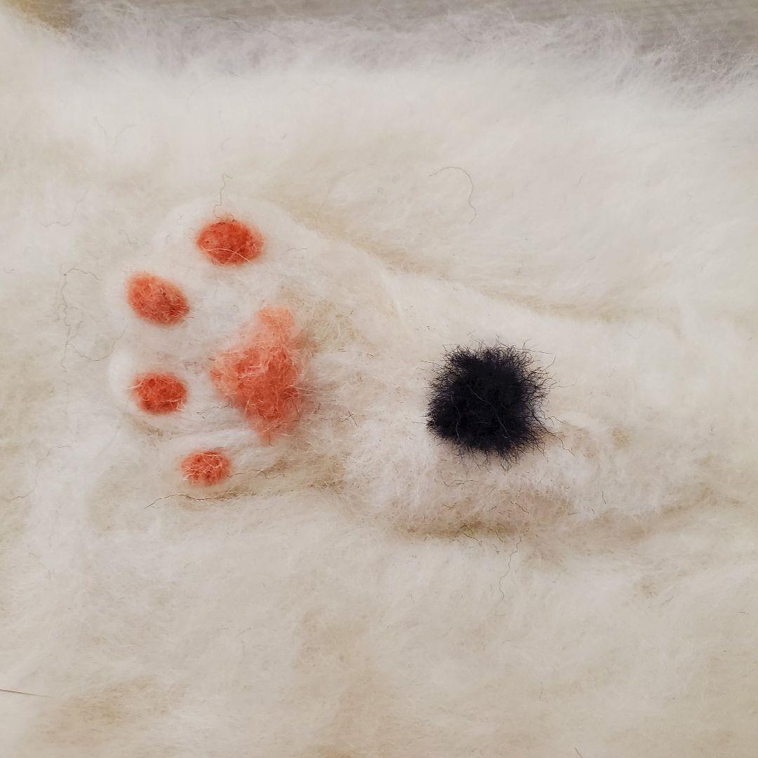 羊毛フェルト猫　 白トビキジ