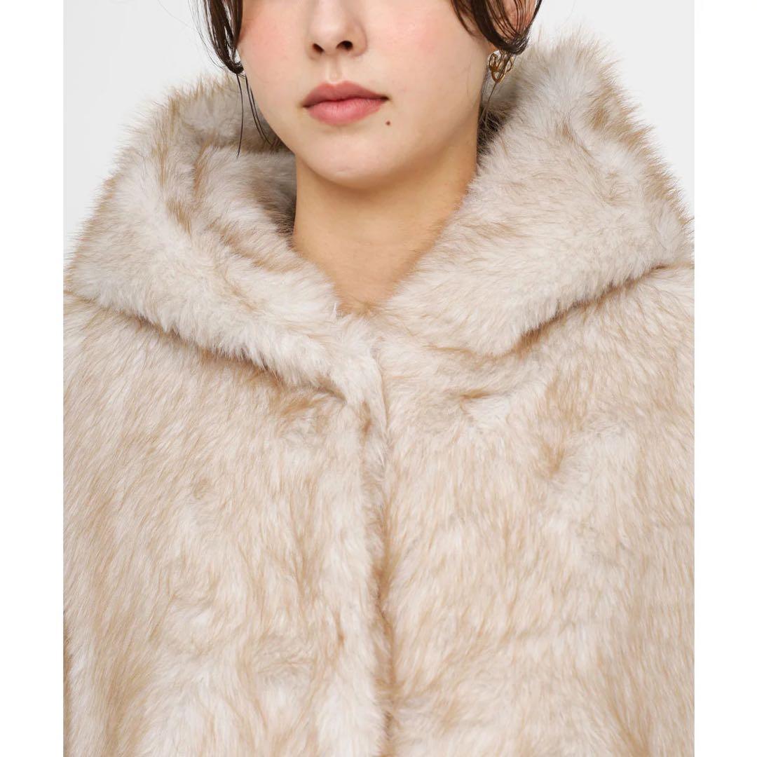 新品タグ付き ロイヤルパーティー フーディーファージャケットコート ベージュ