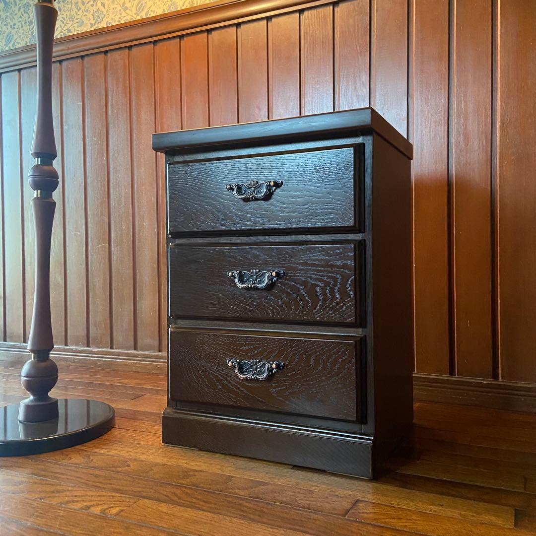 ベッドサイドキャビネット　アメリカ製　3段引き出し　ミニチェスト　ビンテージ家具