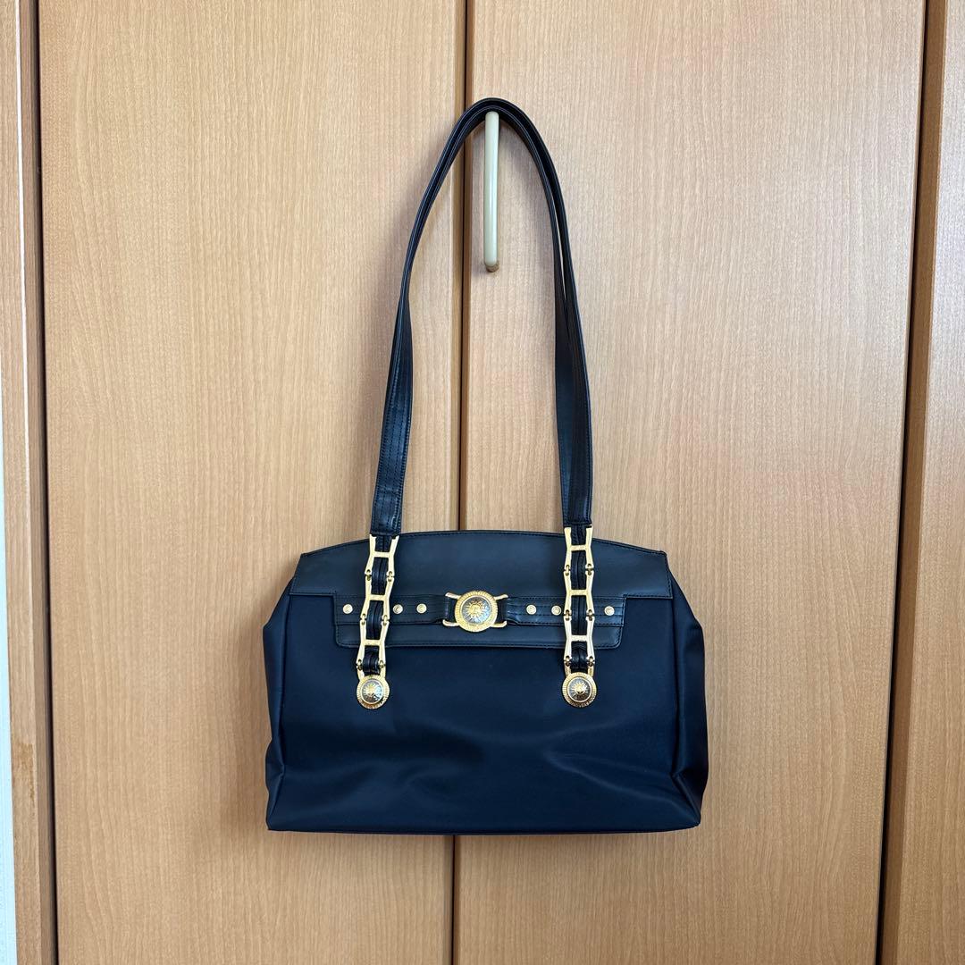 ベルサーチ　レア　バッグと巾着袋　人気　値下げしました