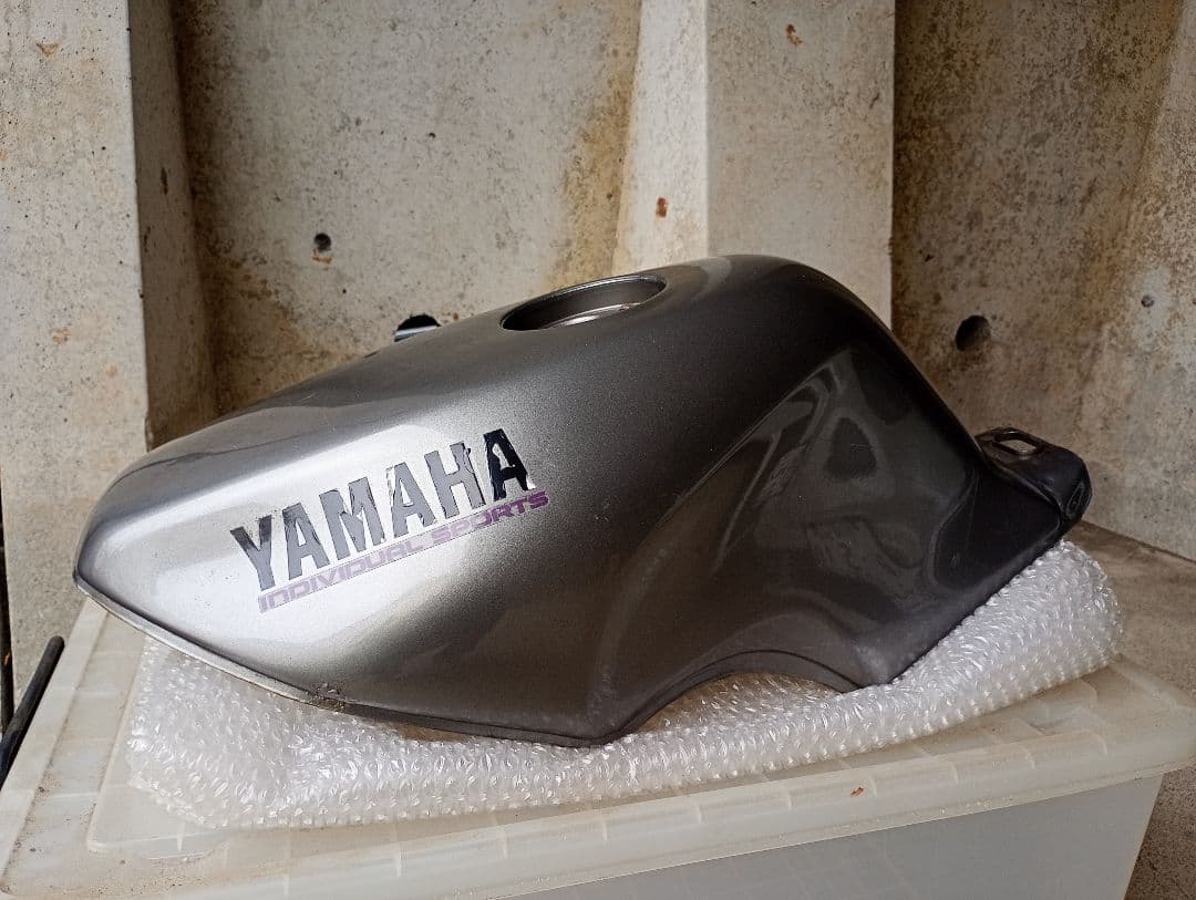 ヤマハ R1-Z 3XC ガソリンタンク フロストシルバー 3型 最終値下