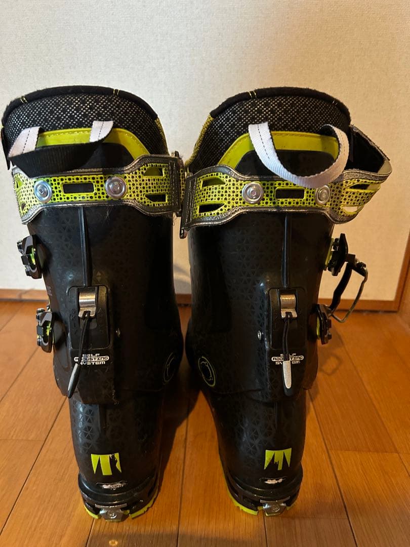 TECNICA ブラック/イエロー スキー用ブーツ