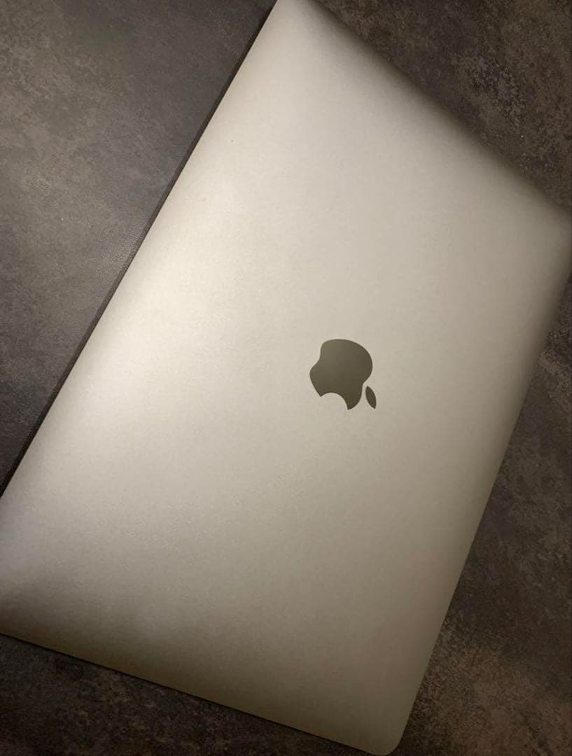 Apple MacBook シルバー 2020 16GB