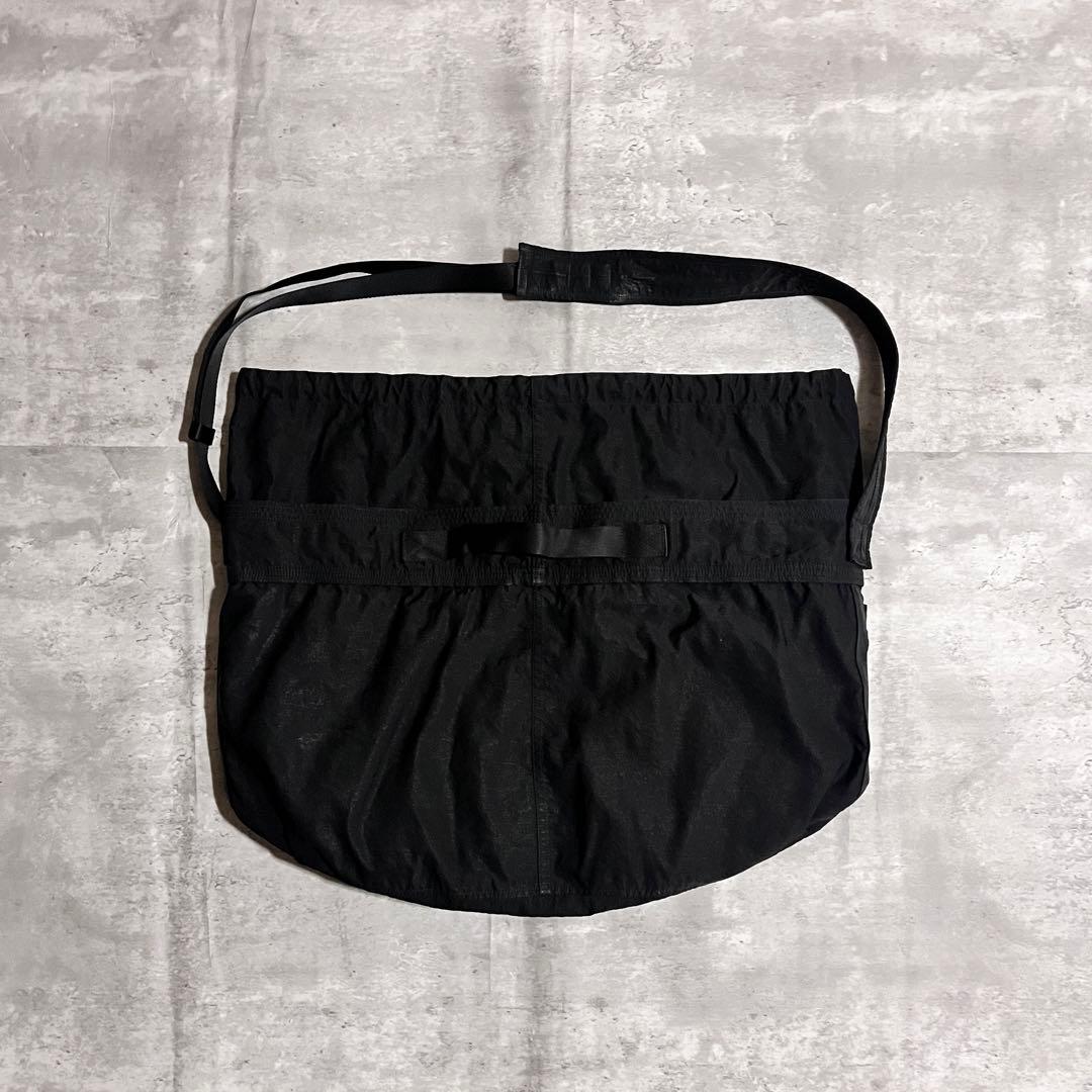 C.P.COMPANY NYLON B メッセンジャーバッグ y2k 黒 シティ