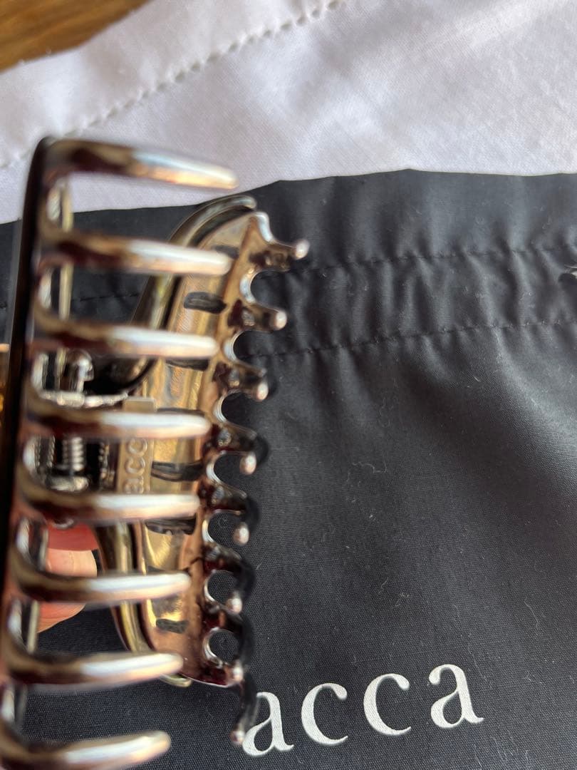 acca★ ヘアクリップ　ダブルコラーナ　M