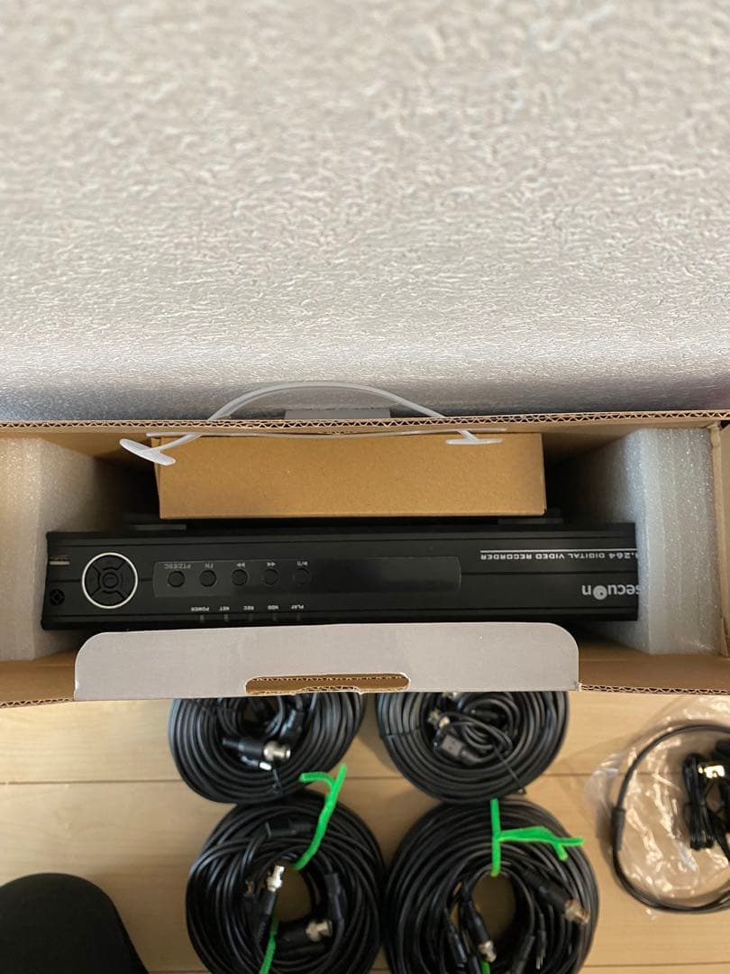 4ch 防犯カメラ一式　HR100