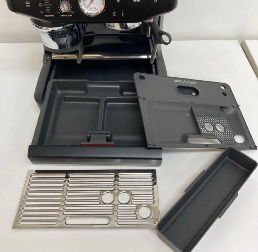 A375-6 Breville BES876エスプレツ ソマシン　220V〜