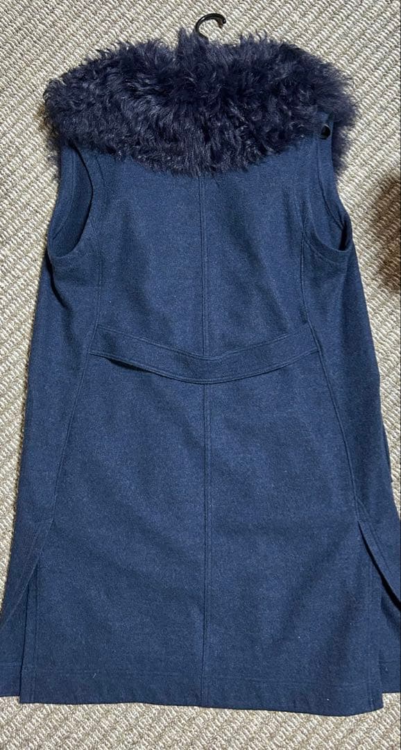 PINORE 羊毛ファー付きウールジレ