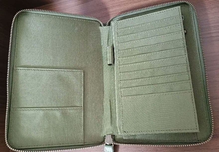 豊岡工房 牛革 お薬手帳 マルチケース 多機能 財布 オリーブ