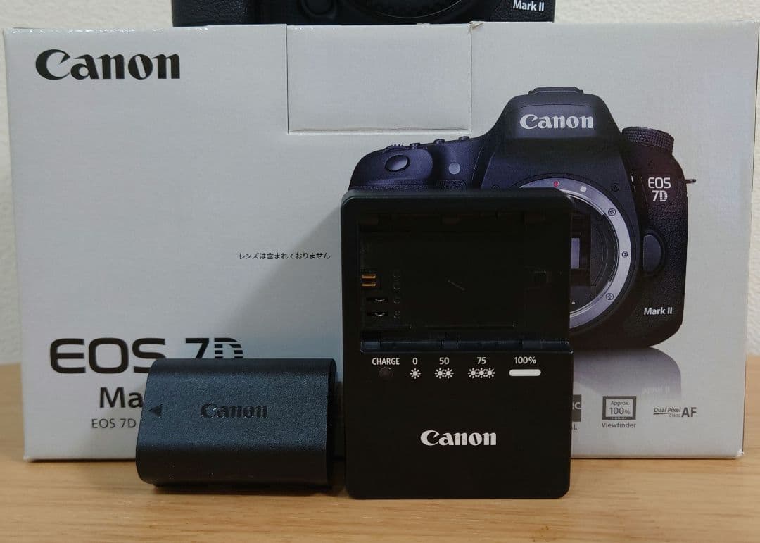 ［値下］Canon EOS 7D Mark II ボディ バッテリーグリップ付