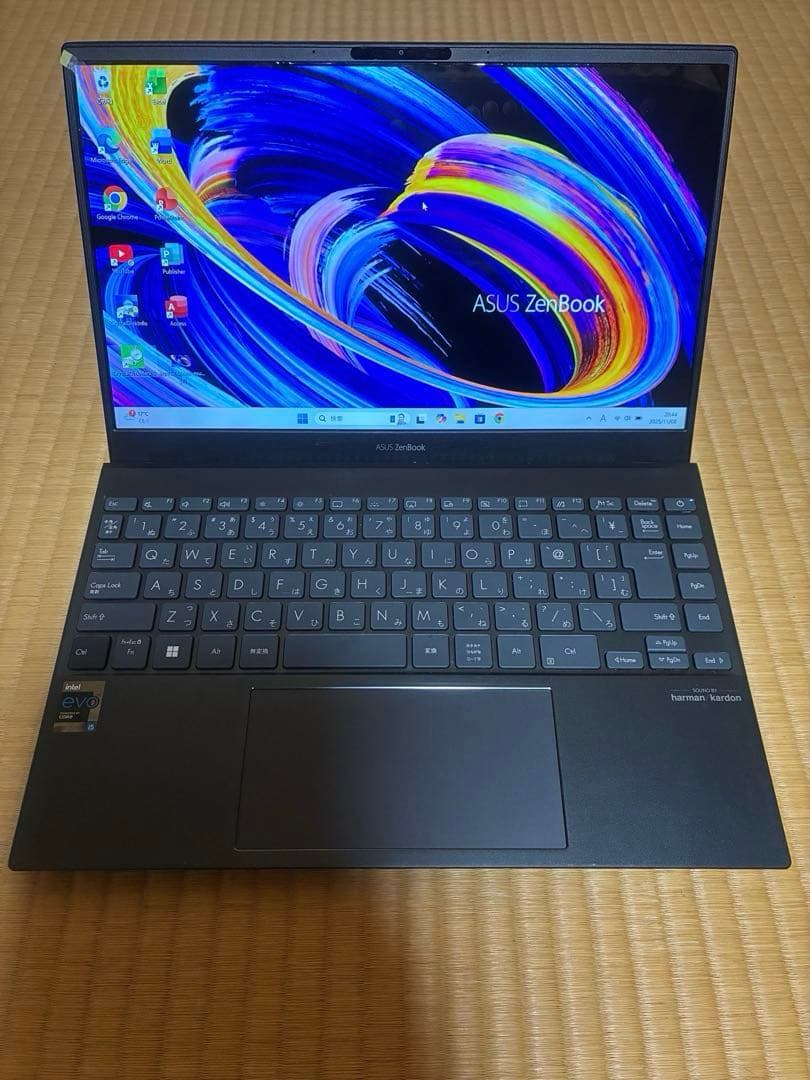 asus zenbook UX325E バッテリーと液晶新品の美品♪♪