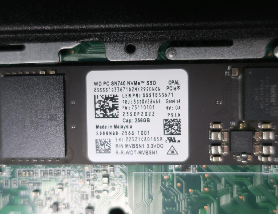 Lenovo ThinkCentre M75q Tiny Gen2 美品