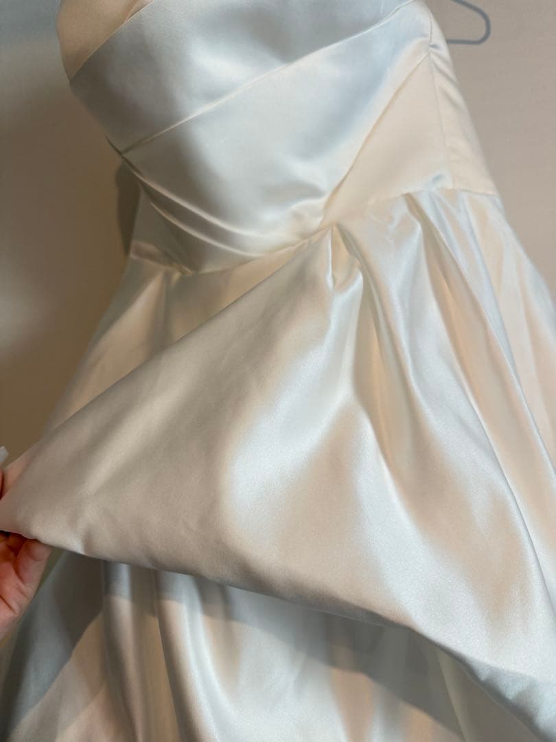 ホワイトウェディングドレス サイズ2 1月限定出品