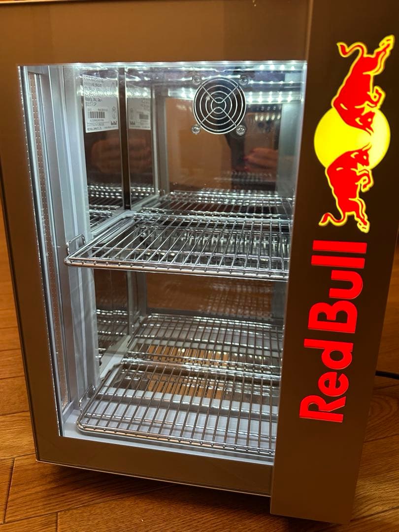 早い者勝ち！！Red Bull LED冷蔵庫　美品❣️