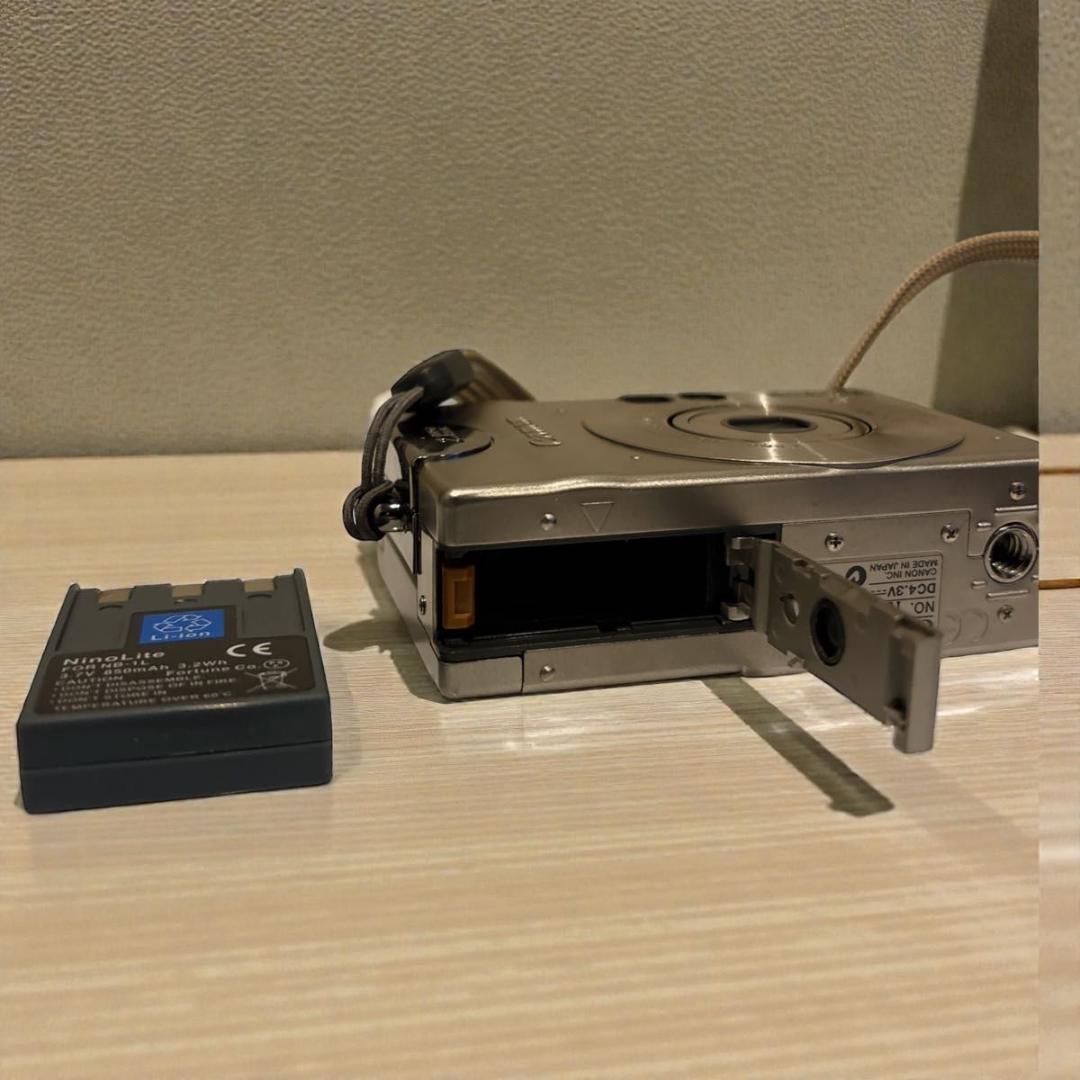 【美品レトロ】Canon IXY DIGITAL 200 シルバー　完動品