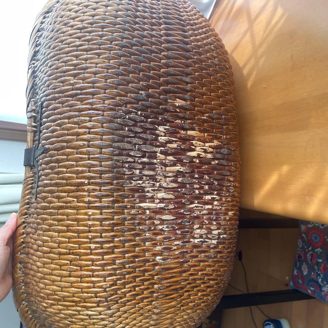 籐製　アンティーク　ハンドル付きバスケット