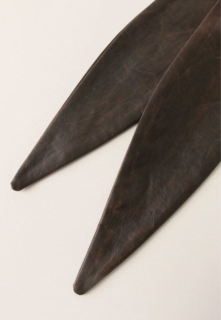 INSCRIRE(アンスクリア)Fake Leather Hoodie