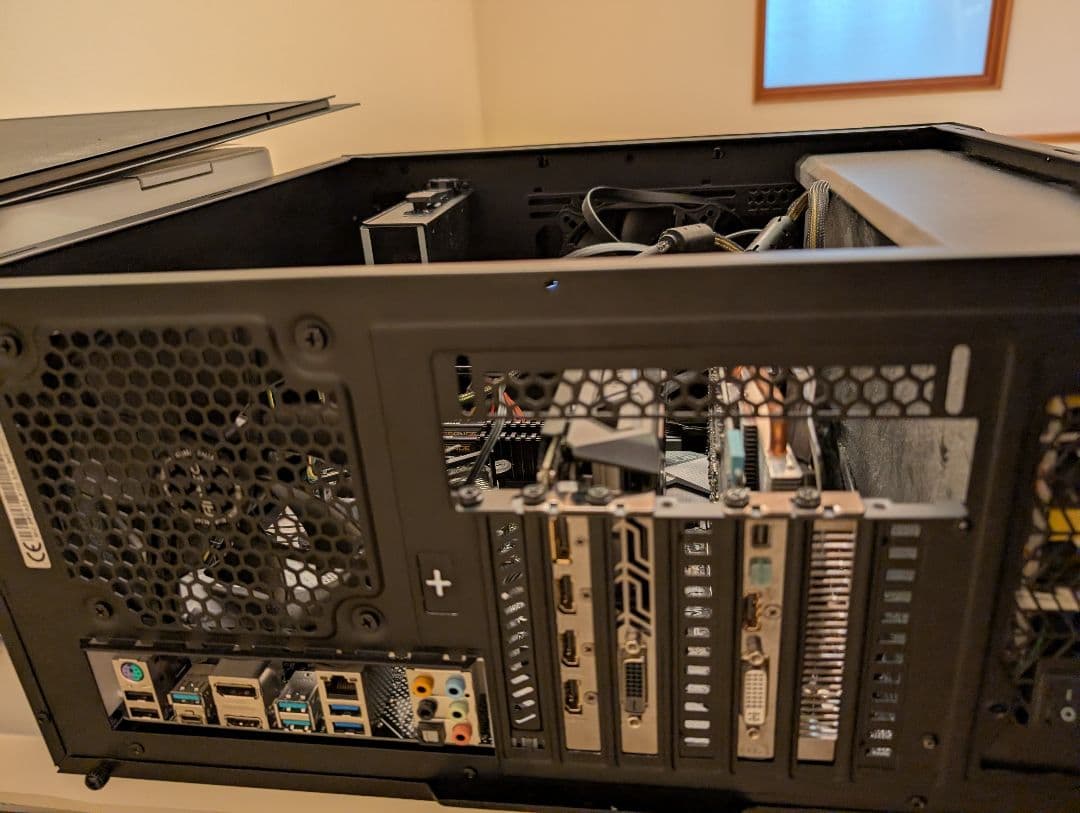 ASUS タワー型デスクトップPC Blu-ray搭載