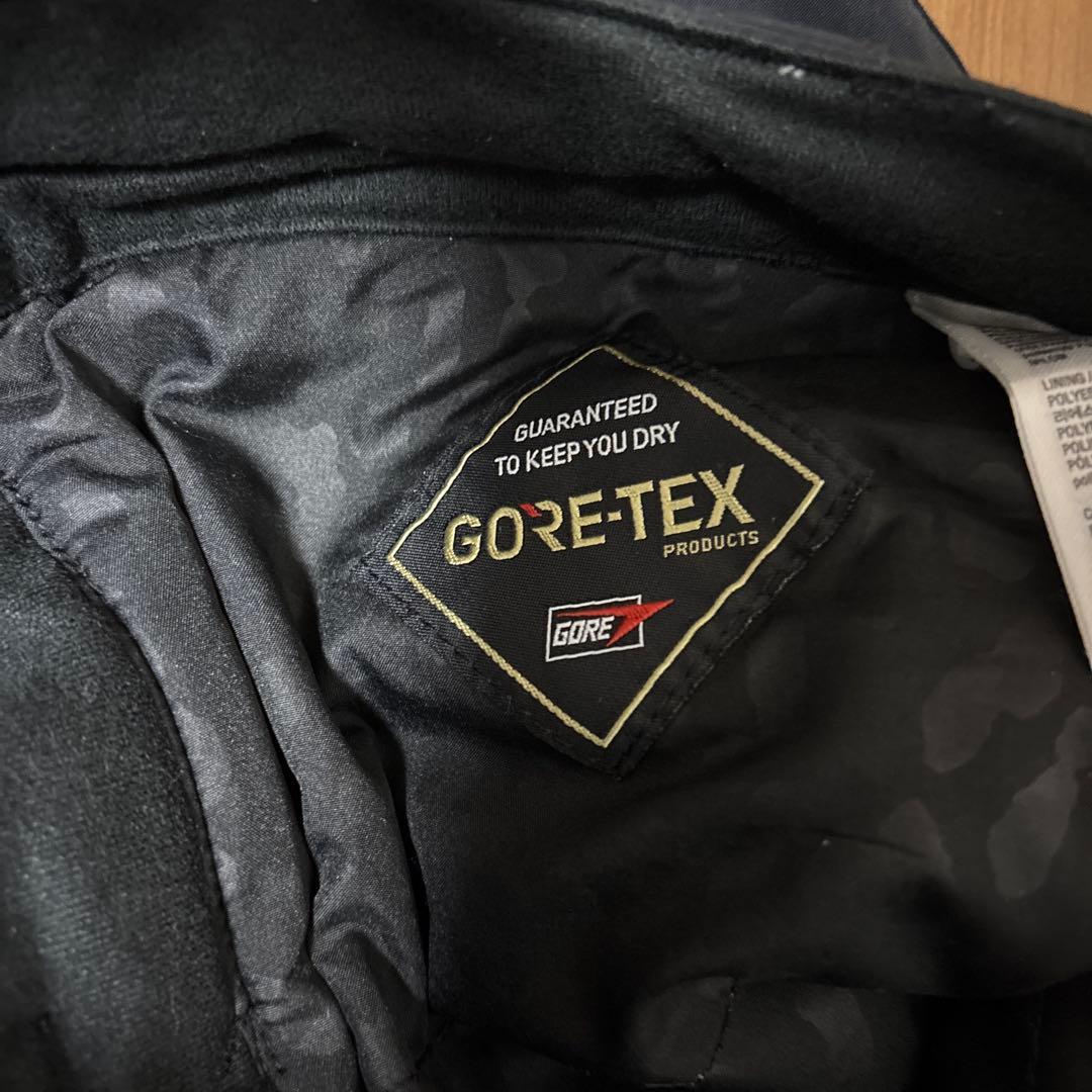 【美品】VOLCOM GORE-TEX スノーボードパンツ Sサイズ