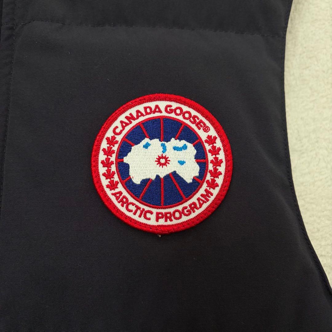 【極美品175cm向け】カナダグース XS 4151M ダウンベスト 紺