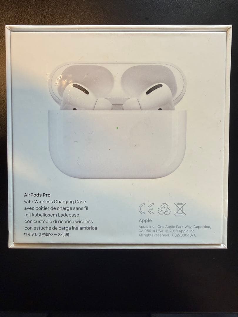 AirPods Pro ワイヤレス充電ケース付き
