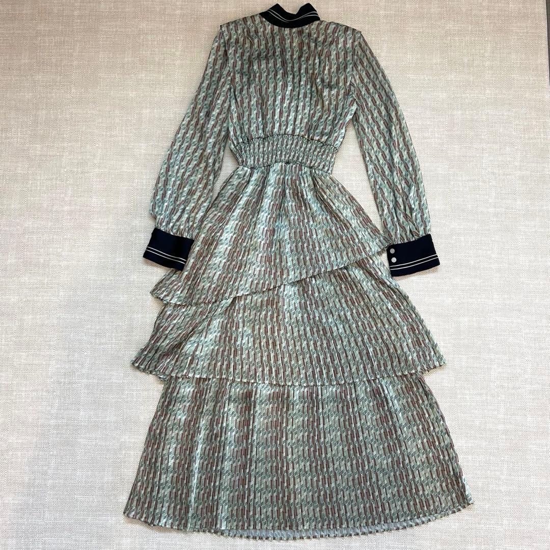 リリーブラウン　LILY BROWN　ボウタイワンピース