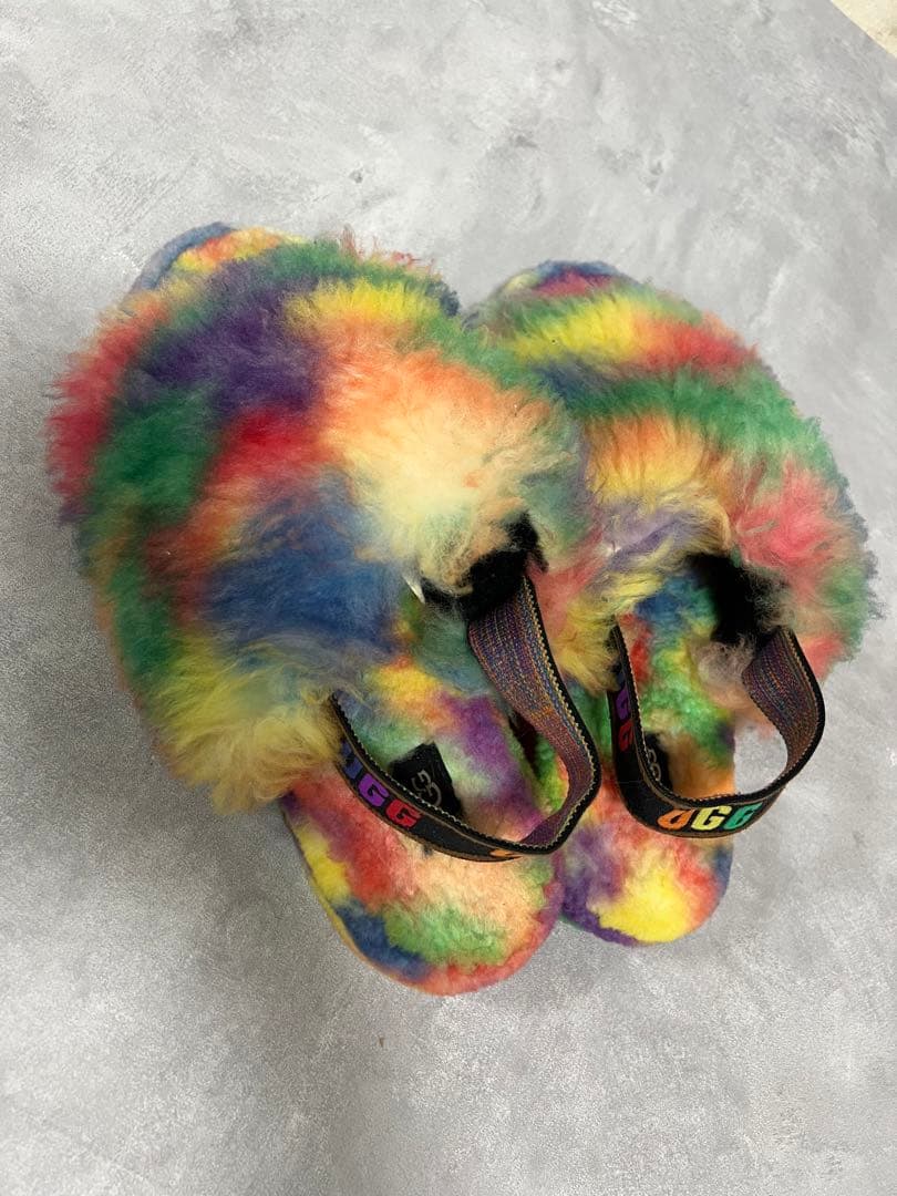 靴 UGG W FLUFF YEAH PRIDE RAINBOW 22SS-I