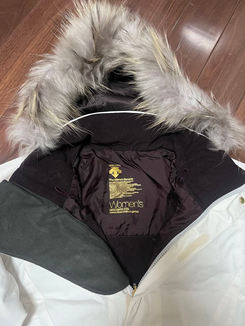 美品　デサント　スキーウェア 女性用　９号