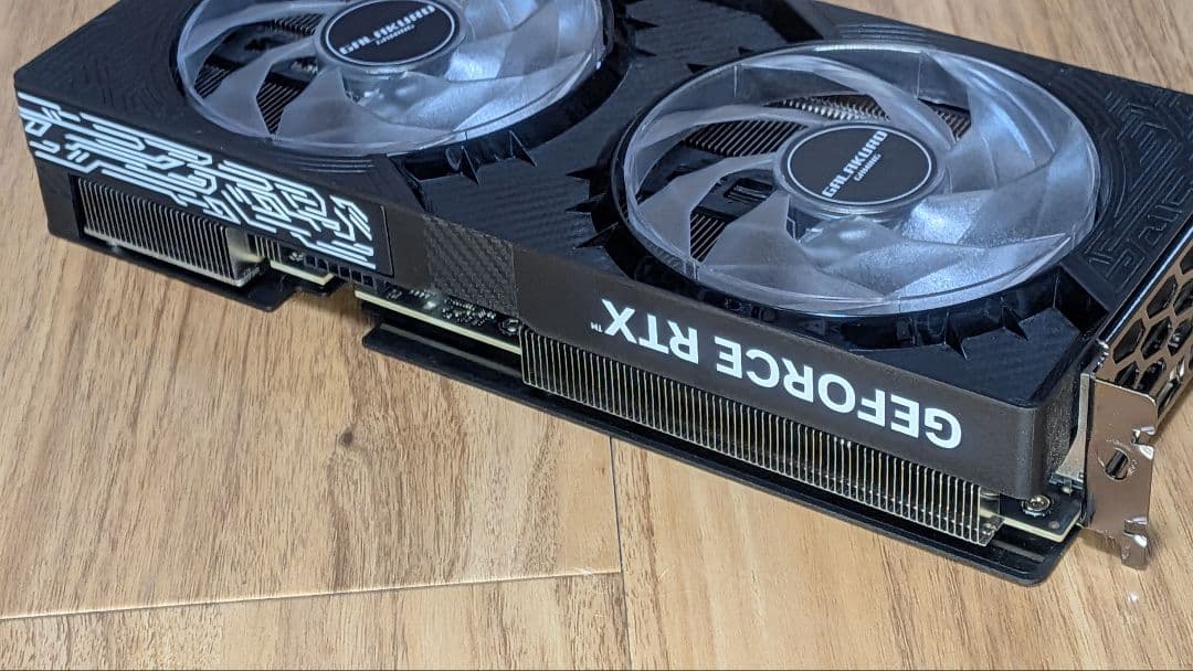 【美品】玄人志向 GALAKURO GeForce RTX 5070