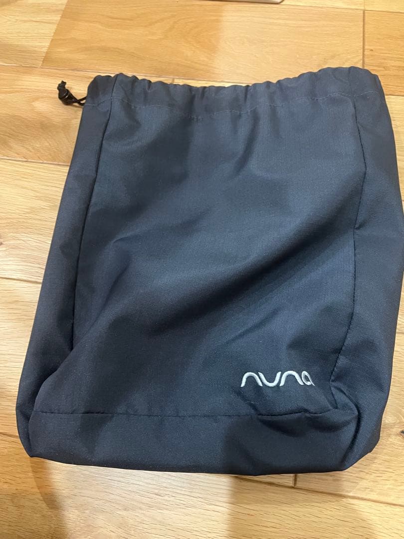 Nuna ヌナ ベビーキャリア カドル クリック/キャビア