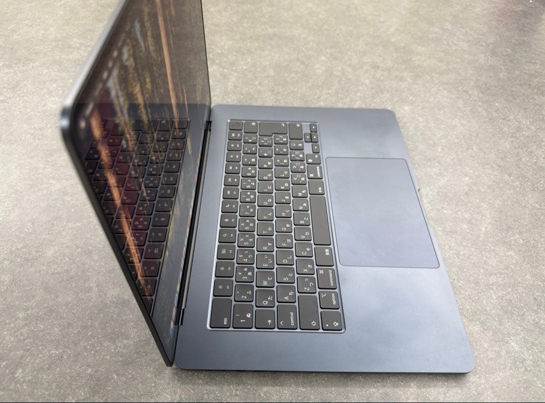 Apple MacBook Air 15インチ M2 2023 本体　512GB