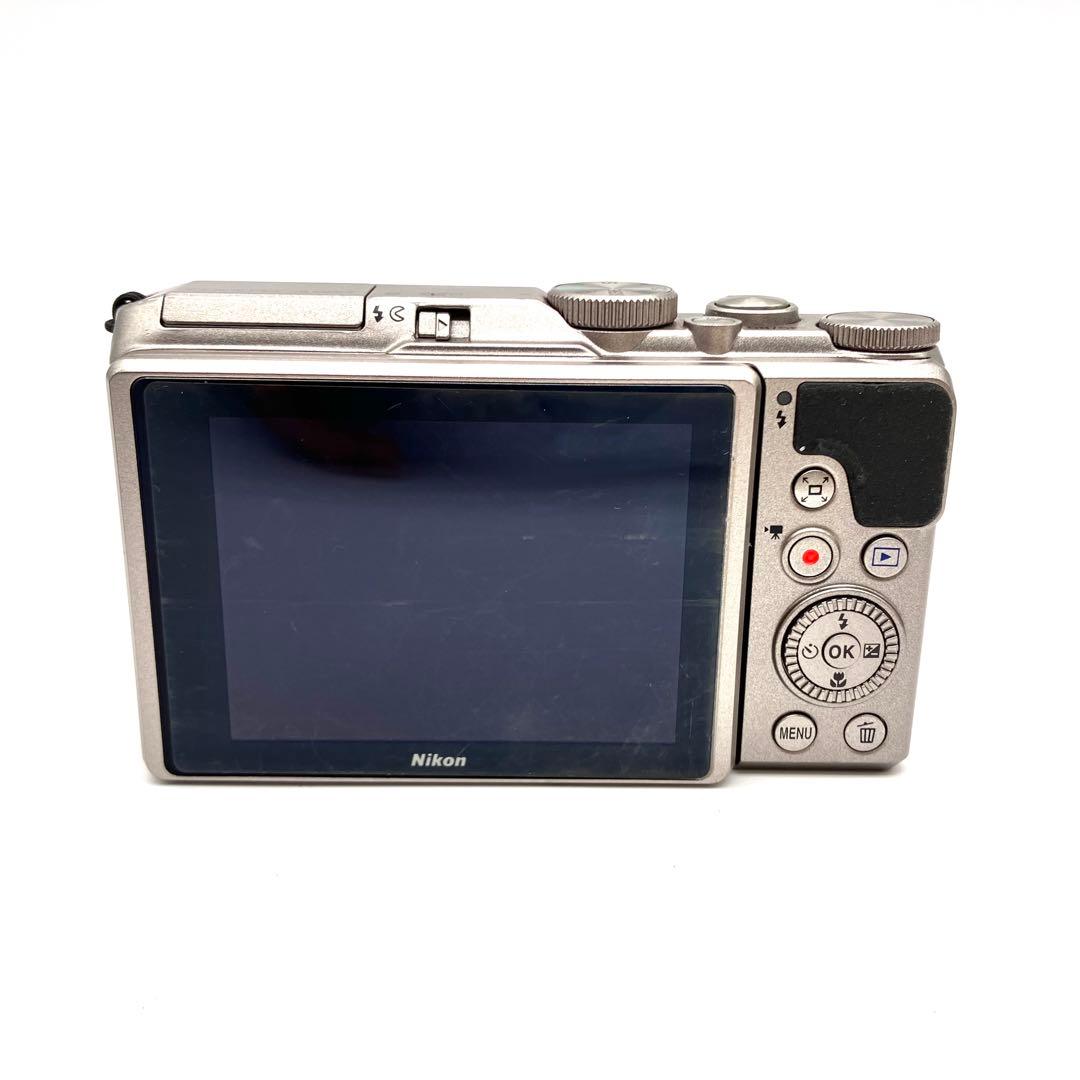 美品♪ Nikon COOLPIX A900 シルバー