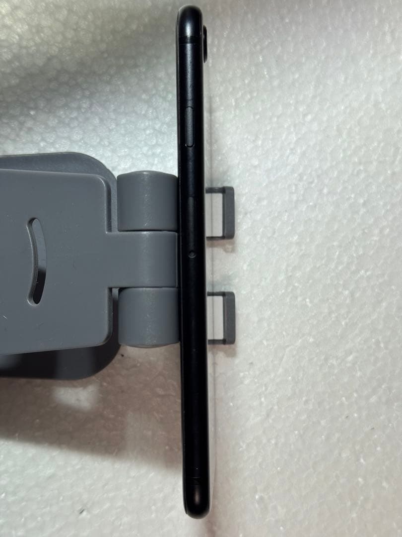 iPhone SE 第2世代 128GB ブラック SIMフリー