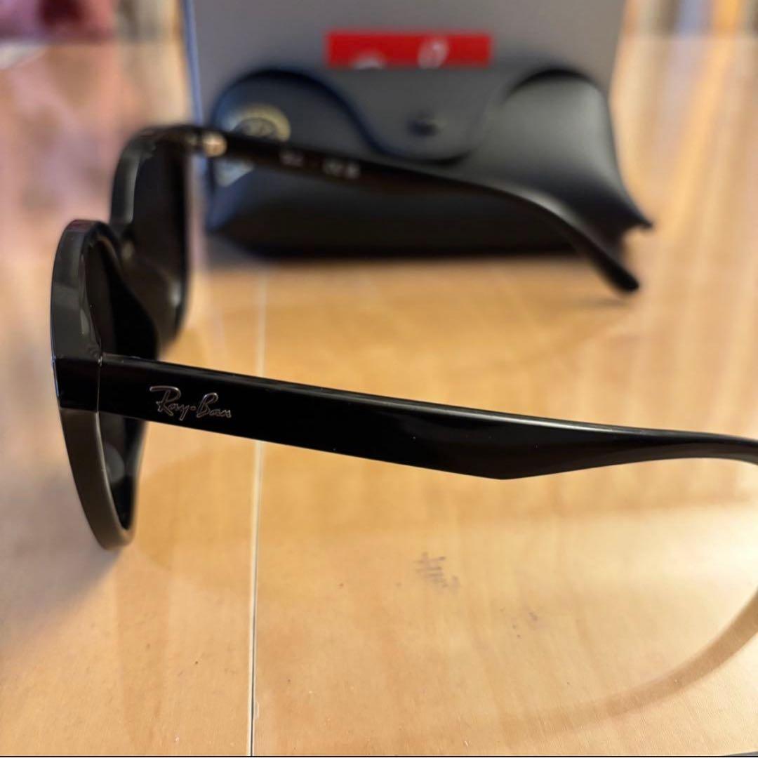 美品 Ray Ban ブラックサングラス　RB4423D レイバン