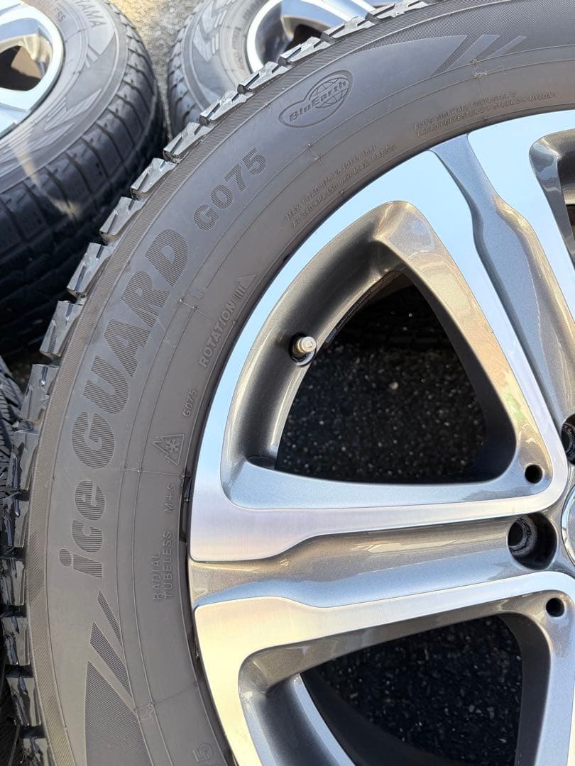美品　ベンツ純正　GLC220d ヨコハマ 235/60R18 タイヤホイール
