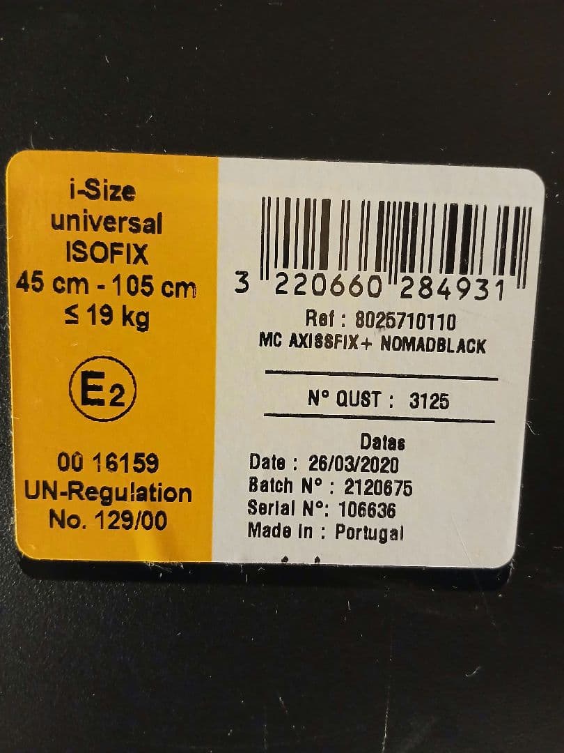 マキシコシ AxissFixPlus チャイルドシート