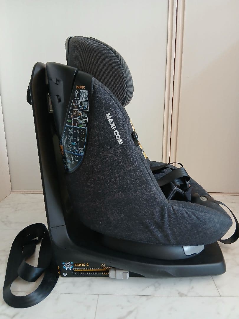 マキシコシ AxissFixPlus チャイルドシート