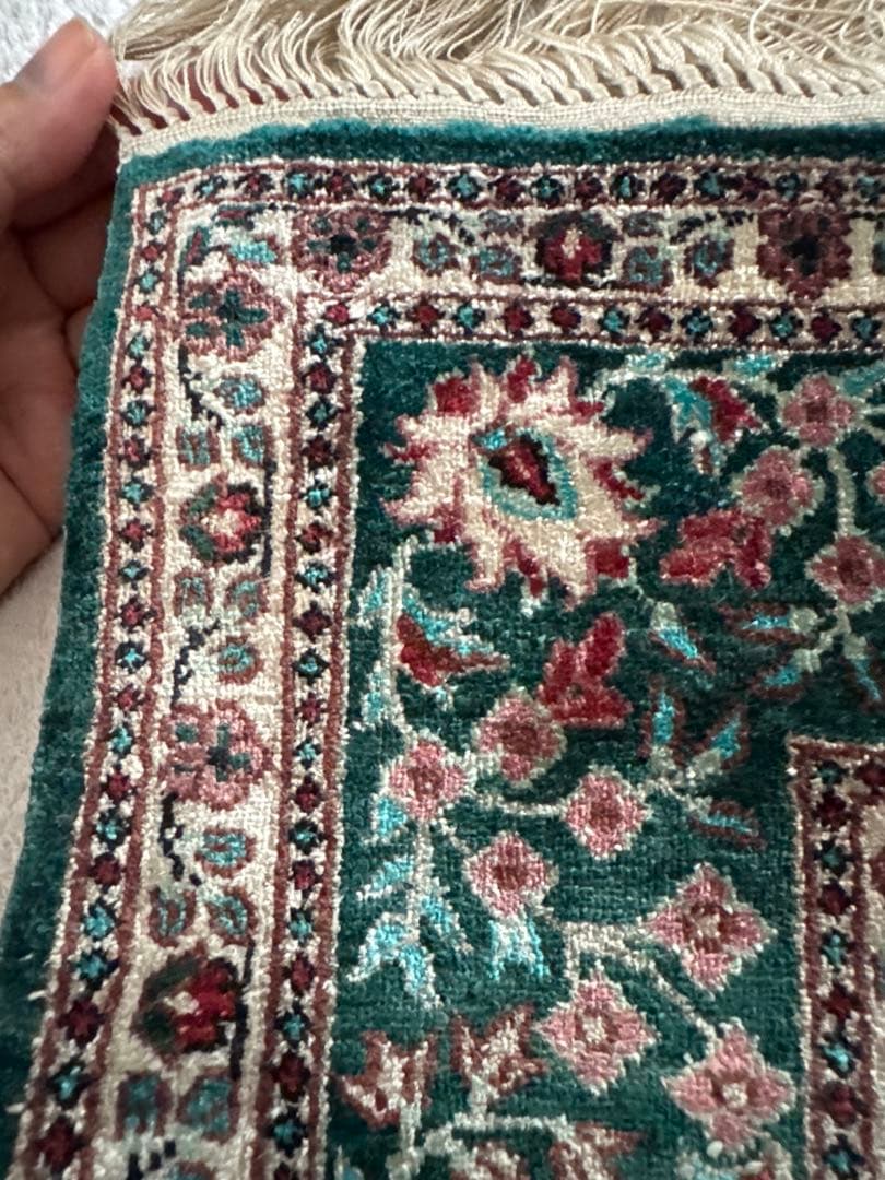 イラン製 ペルシャ絨毯 ／イスファハーン ガシャーンデザイン