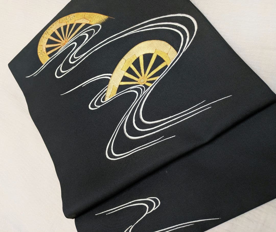 【ゑり善】塩瀬　☆金駒刺繍　銀刺繍　金箔　 流水柄　高級名古屋