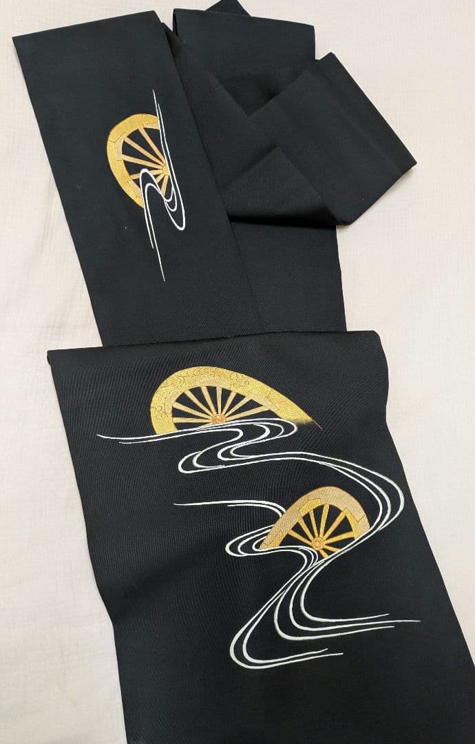 【ゑり善】塩瀬　☆金駒刺繍　銀刺繍　金箔　 流水柄　高級名古屋