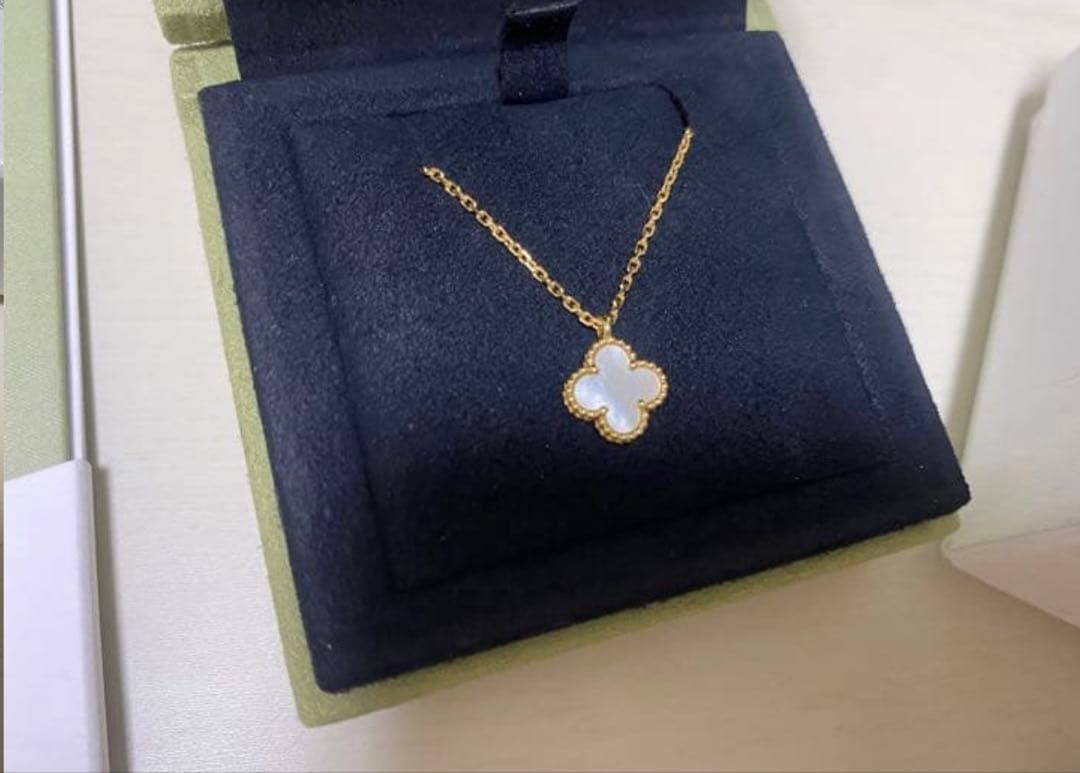 Van Cleef & Arpels スウィートアルハンブラ ネックレス