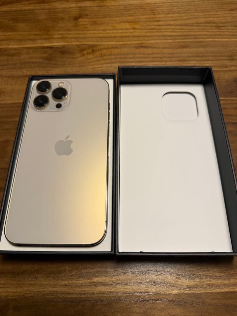 Apple iPhone 13 ProMAX 512GB ゴールド 本体
