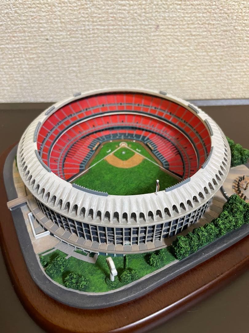 ブッシュスタジアム　ミニチュア フィギュア