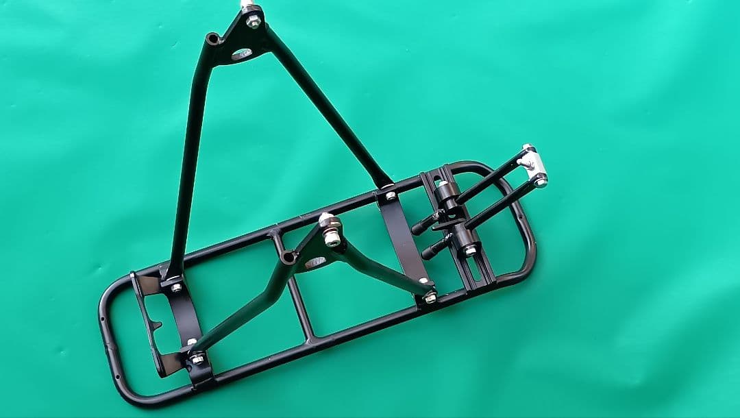 【値下げ中】ラックタイム製リアキャリアと　トランクバッグセット KHS F20R