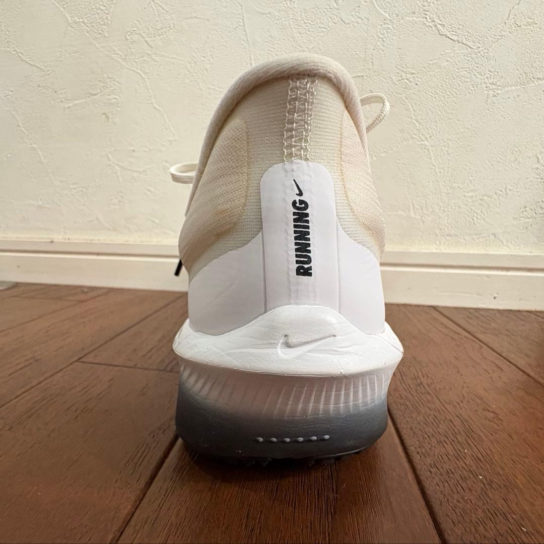 NIKE ナイキ　ズームフライ6 白　25.5㎝　H11