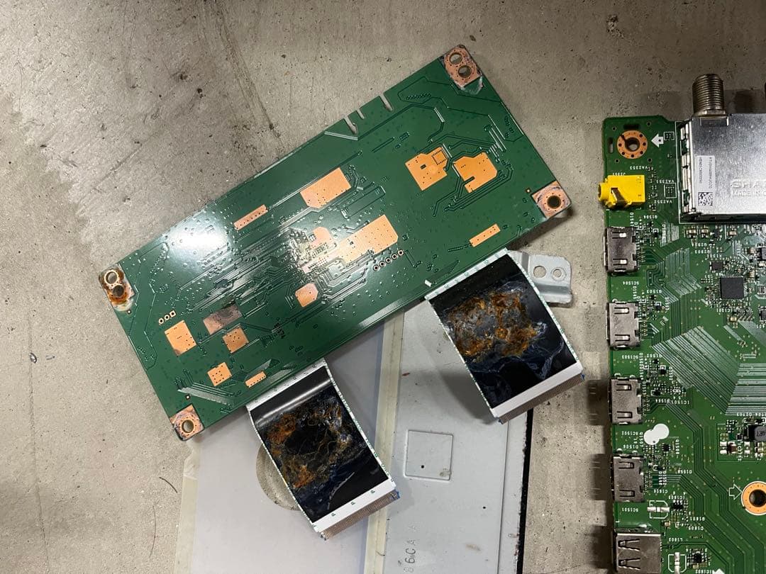 シャープAQUOS4T-C40AJ1基板セット