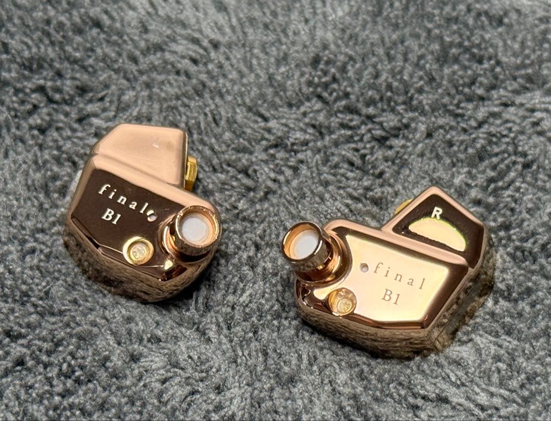 ★使用回数2回、美品★Final　B1