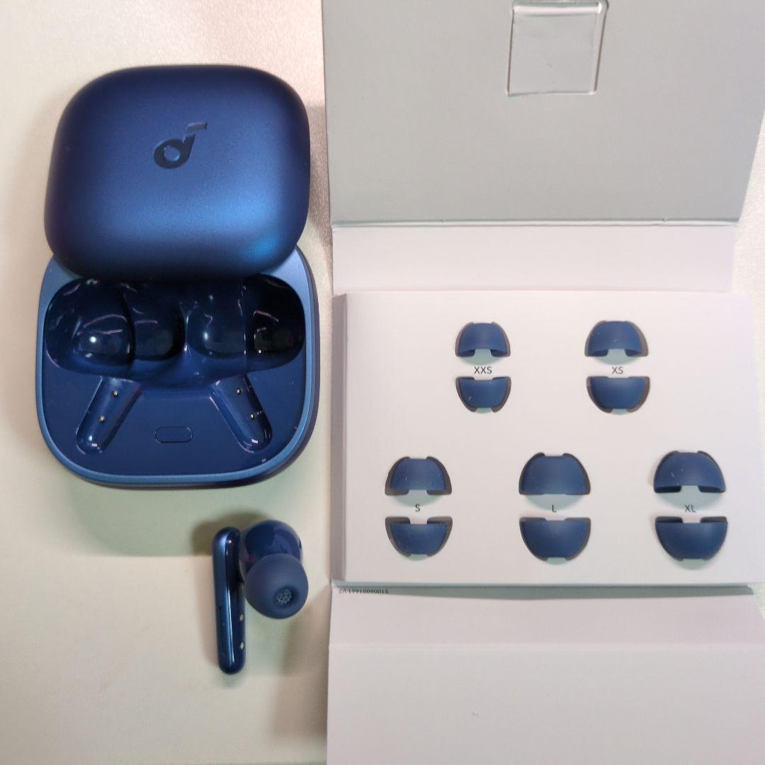 （充電器＋右耳イヤホン）Anker Soundcore Liberty 5