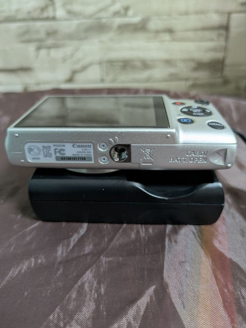 【箱付】Canon IXY90F コンパクトデジタルカメラ シルバー